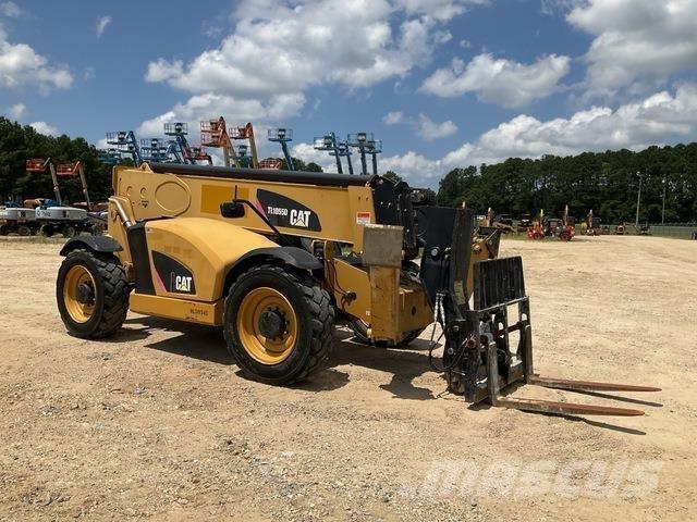 CAT TL1055D 伸縮臂操作車