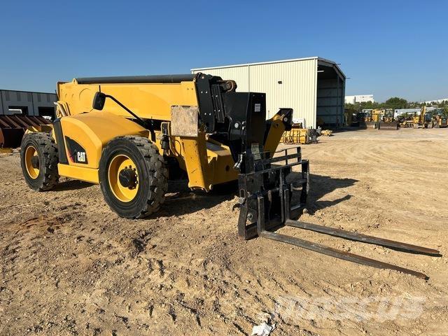 CAT TL1055D 伸縮臂操作車