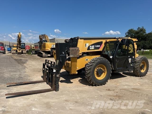 CAT TL1055D 伸縮臂操作車