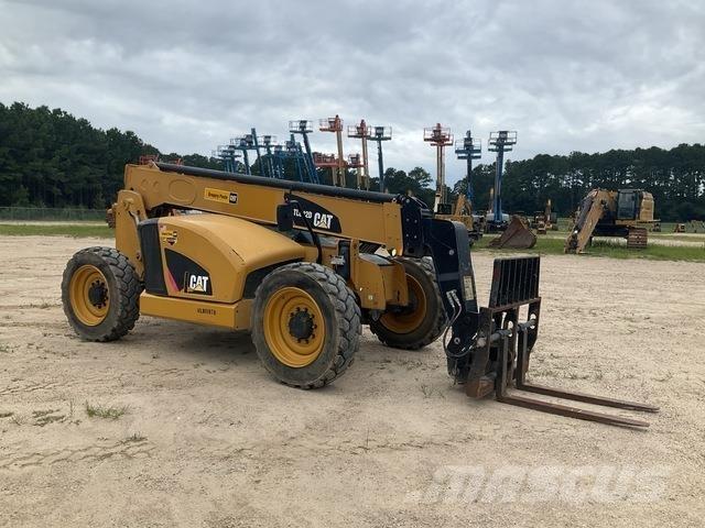 CAT TL642D 伸縮臂操作車