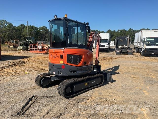 CFG 40UF 履帶式 挖土機/掘鑿機/挖掘機