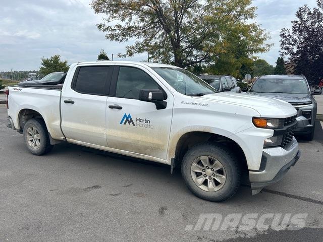 Chevrolet 1500 皮卡.傳統半斗卡車/側卸板