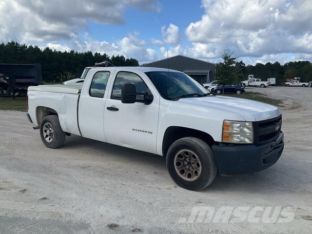 Chevrolet 1500 皮卡.傳統半斗卡車/側卸板