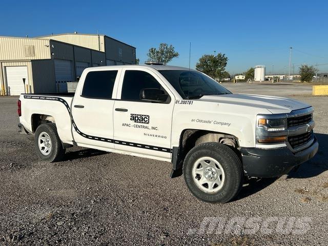 Chevrolet 1500 皮卡.傳統半斗卡車/側卸板