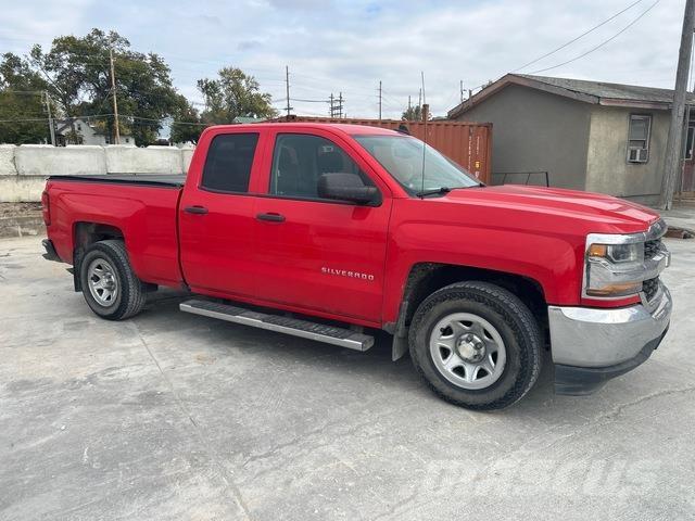 Chevrolet 1500 皮卡.傳統半斗卡車/側卸板