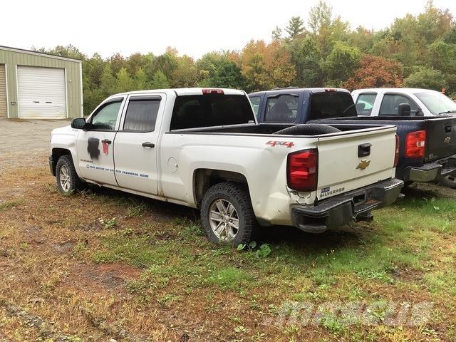 Chevrolet 1500 皮卡.傳統半斗卡車/側卸板