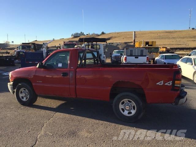 Chevrolet 1500 皮卡.傳統半斗卡車/側卸板