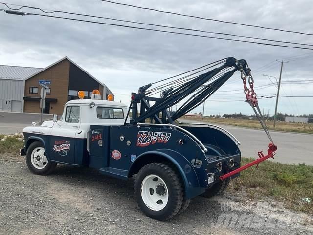 Chevrolet 3100 救援車