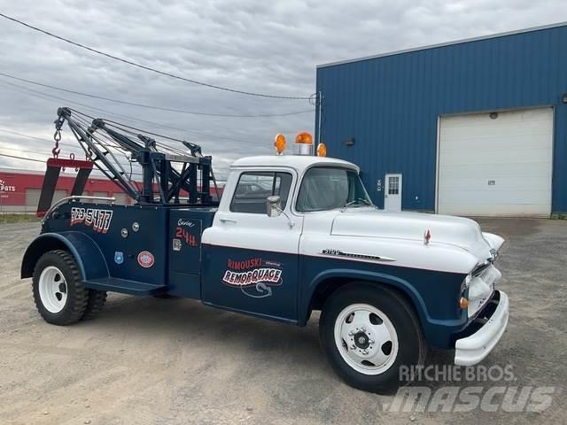 Chevrolet 3100 救援車