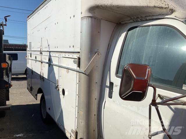 Chevrolet 3500 廂式貨物運輸車