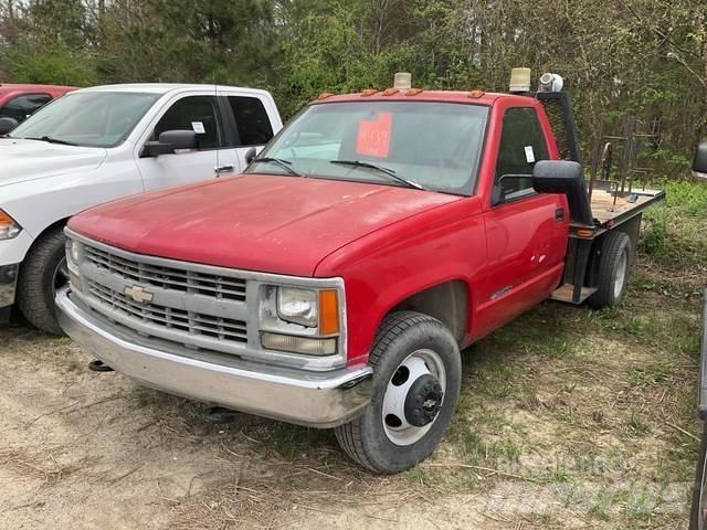 Chevrolet 3500 平板式/側卸式卡車