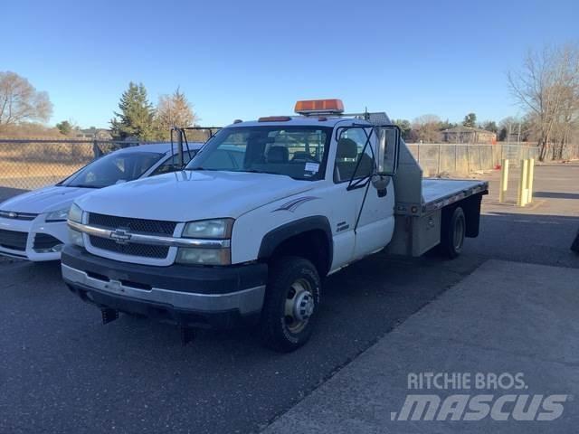 Chevrolet 3500 平板式/側卸式卡車