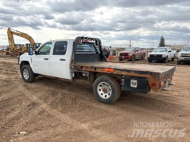 Chevrolet 3500 平板式/側卸式卡車