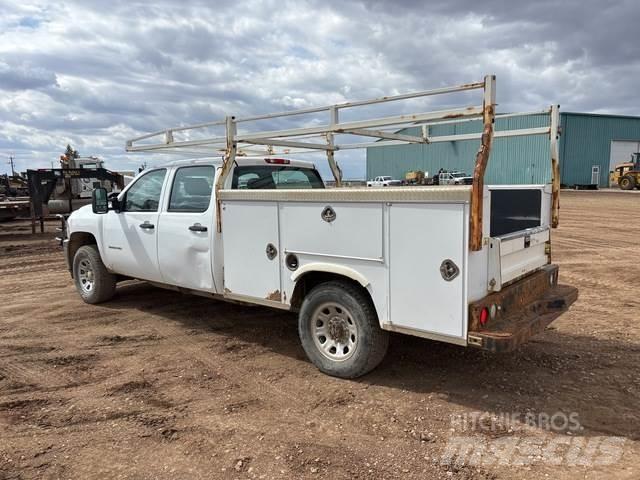 Chevrolet 3500 皮卡.傳統半斗卡車/側卸板