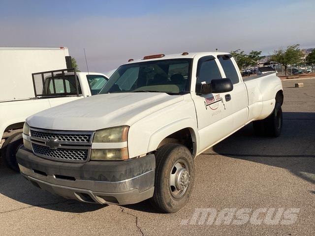 Chevrolet 3500 皮卡.傳統半斗卡車/側卸板