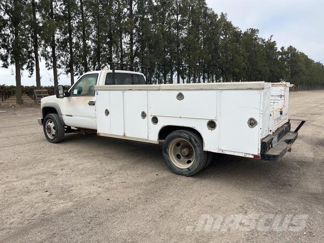 Chevrolet 3500 皮卡.傳統半斗卡車/側卸板