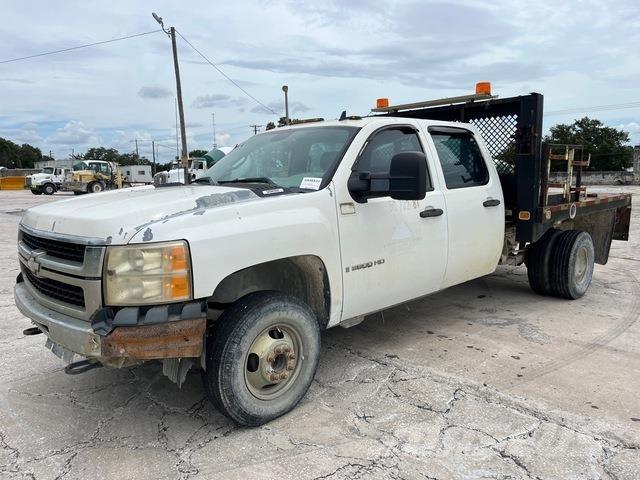Chevrolet 3500 皮卡.傳統半斗卡車/側卸板