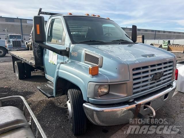 Chevrolet 4500 平板式/側卸式卡車