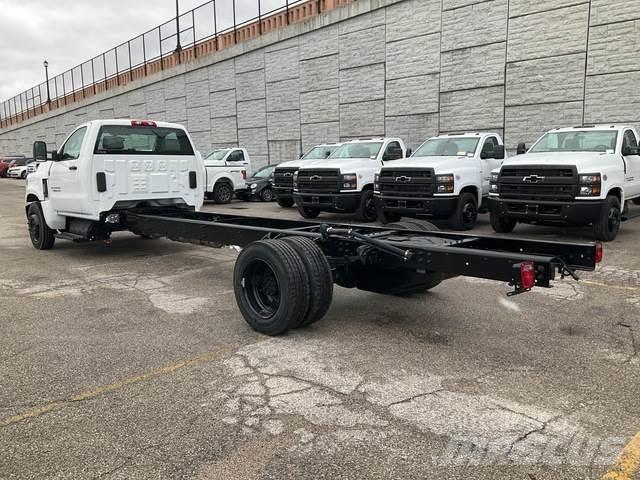 Chevrolet 5500 駕駛室與內部