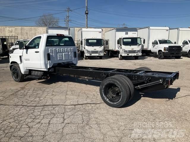 Chevrolet 5500 駕駛室與內部