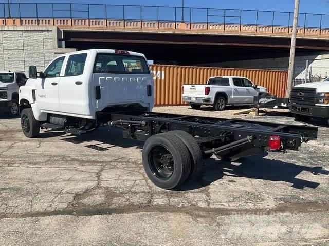 Chevrolet 5500 駕駛室與內部