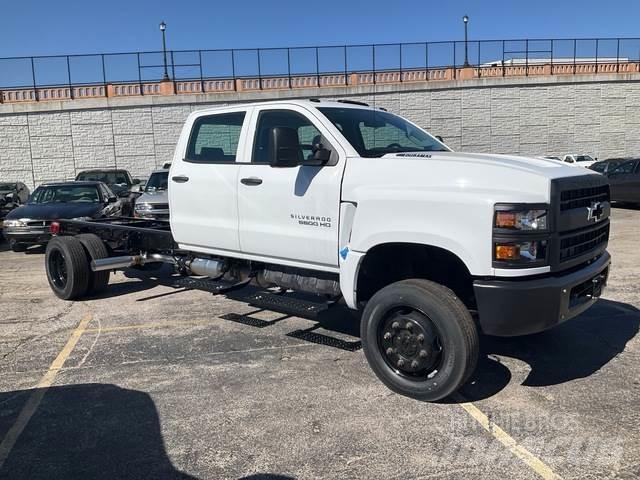 Chevrolet 5500 駕駛室與內部