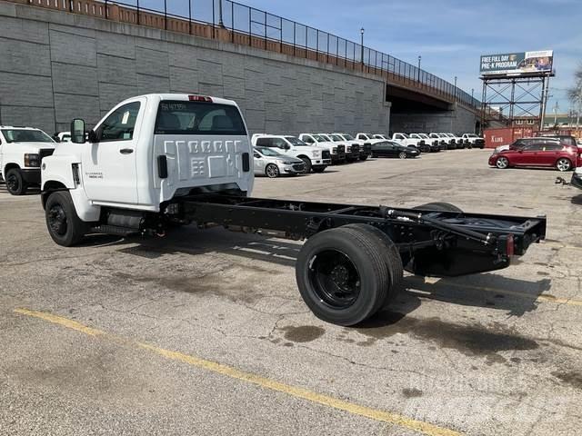 Chevrolet 6500 駕駛室與內部