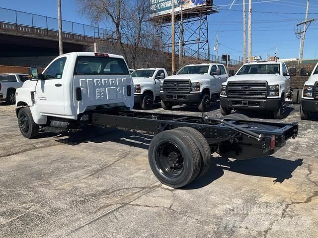 Chevrolet 6500 駕駛室與內部