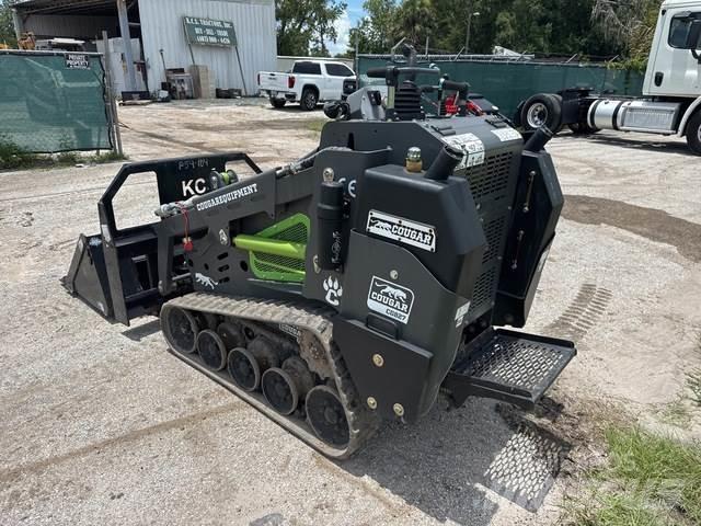 Cougar CG827 滑移轉向裝載機