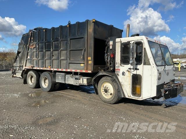  Crane Carrier 垃圾車