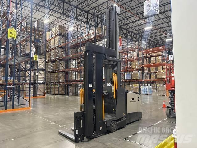 Crown TSP6500 電動堆高機