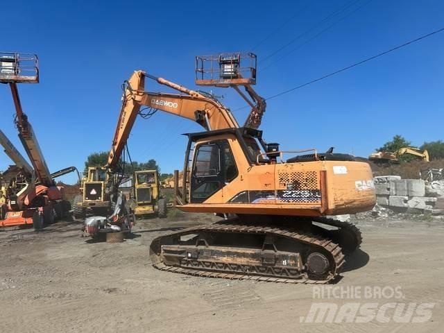 Daewoo SL225LL 木材分離器和切割機