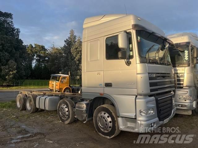 DAF XF105 商用底盤車
