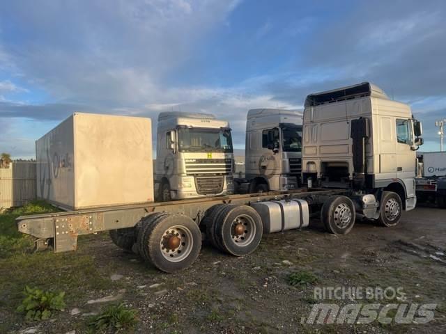 DAF XF105 商用底盤車