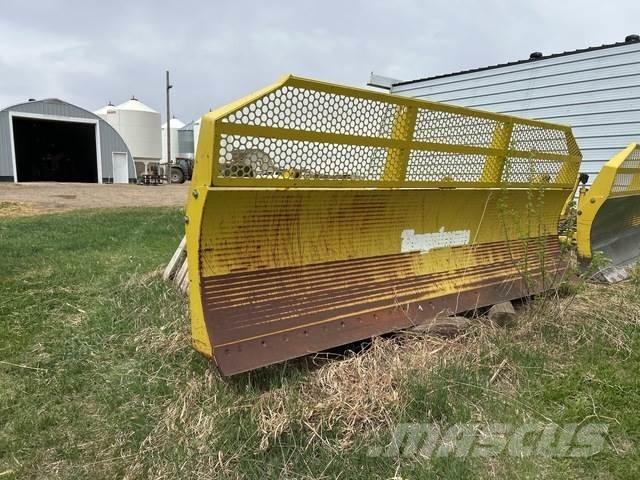 Degelman 6900 輪式推土機