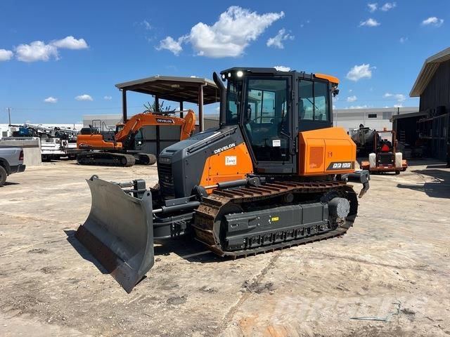 Develon DD100 履帶推土機