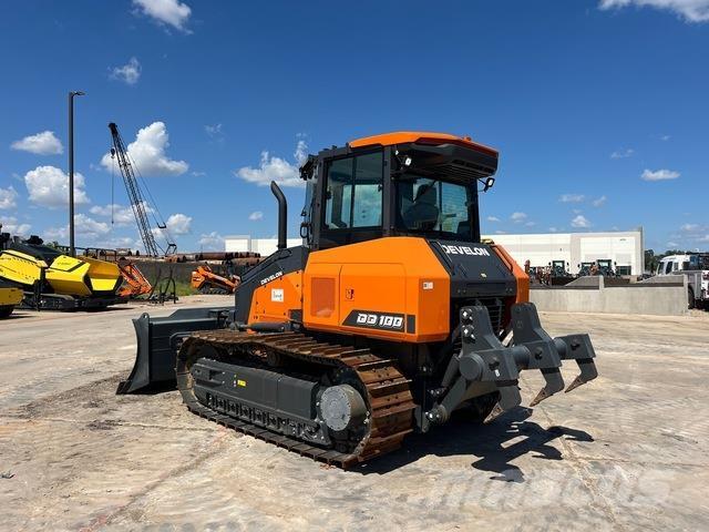 Develon DD100 履帶推土機