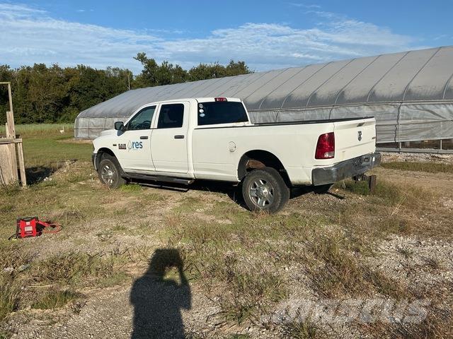 Dodge 2500 皮卡.傳統半斗卡車/側卸板