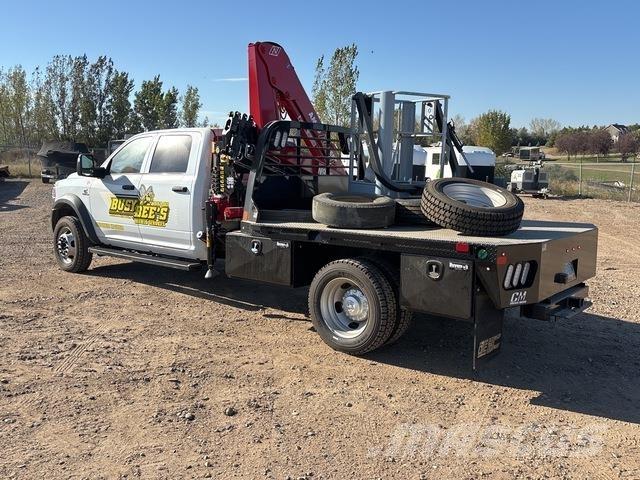 Dodge 5500 起重機卡車