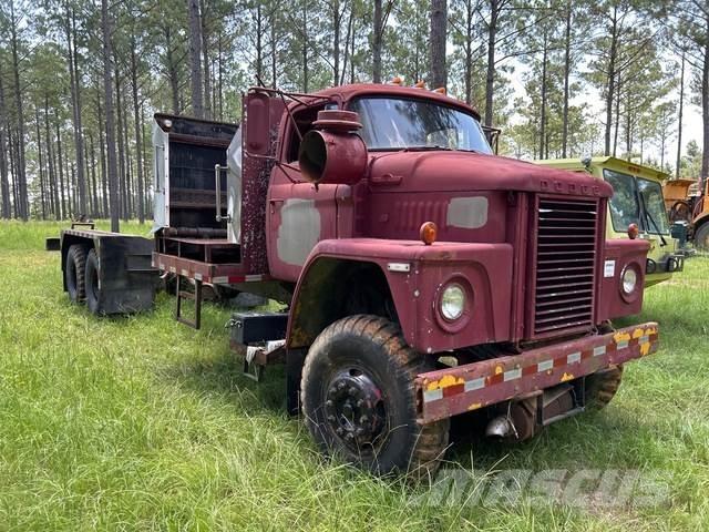 Dodge D80 駕駛室與內部