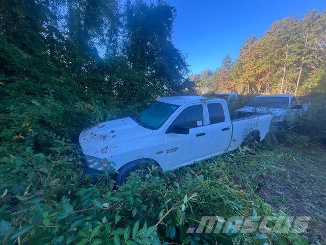 Dodge Ram 皮卡.傳統半斗卡車/側卸板