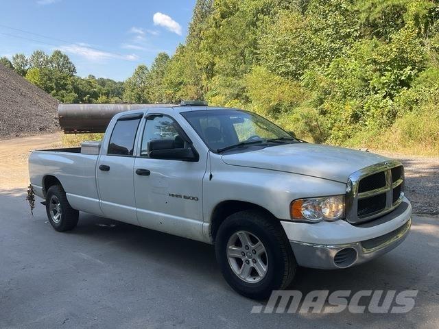 Dodge Ram 1500 皮卡.傳統半斗卡車/側卸板