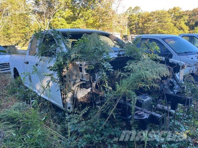 Dodge Ram 1500 皮卡.傳統半斗卡車/側卸板