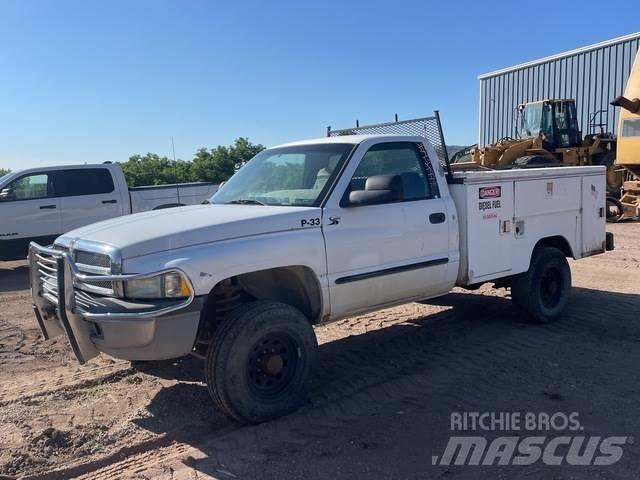 Dodge Ram 2500 皮卡.傳統半斗卡車/側卸板