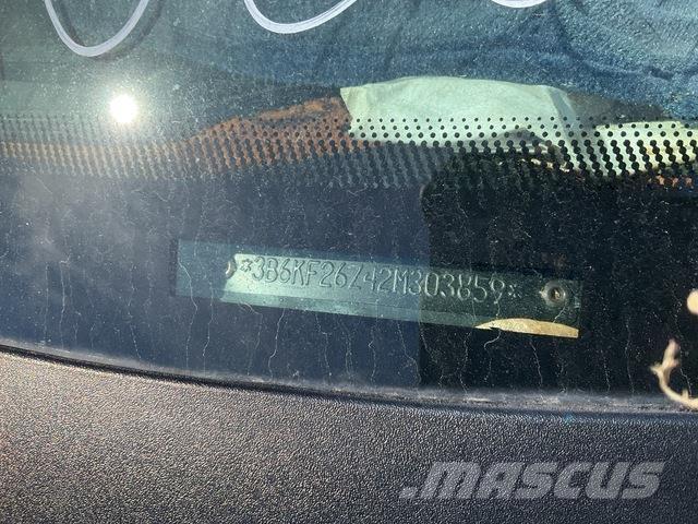 Dodge Ram 2500 皮卡.傳統半斗卡車/側卸板