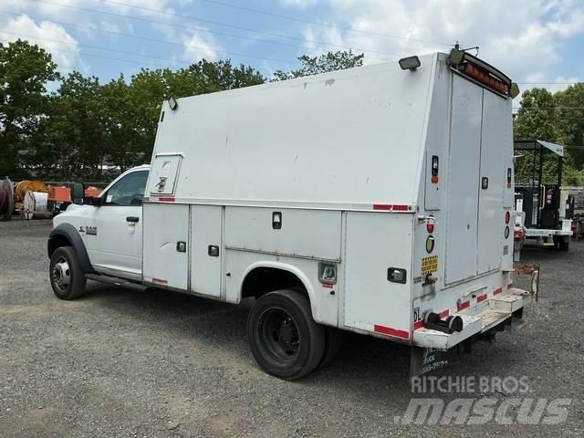 Dodge Ram 5500 皮卡.傳統半斗卡車/側卸板