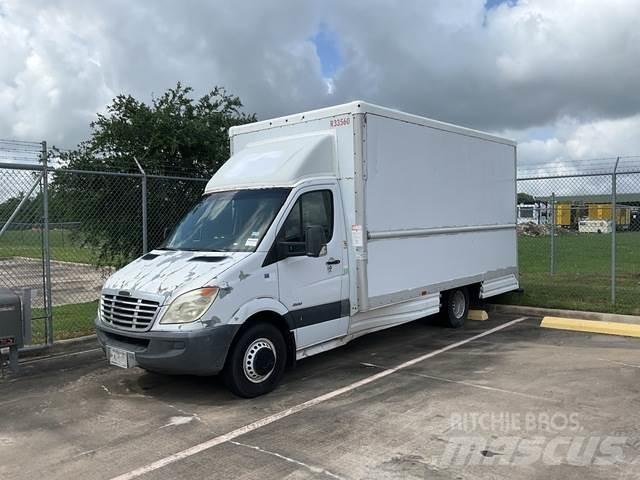 Dodge Sprinter 廂式貨物運輸車