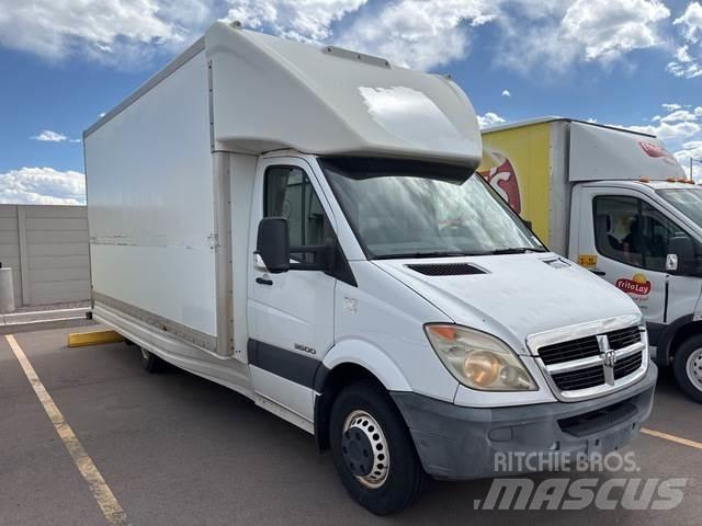 Dodge Sprinter 廂式貨物運輸車