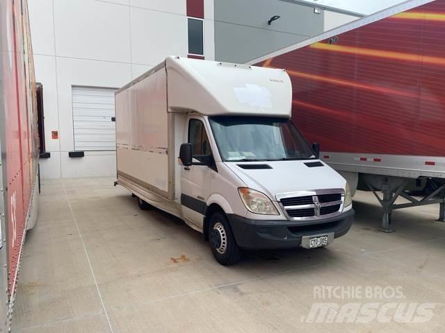 Dodge Sprinter 廂式貨物運輸車