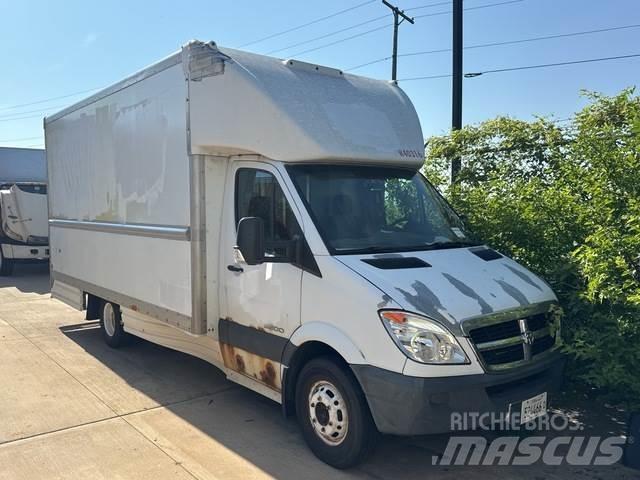 Dodge Sprinter 廂式貨物運輸車